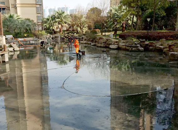 石柱景观池淤泥清理