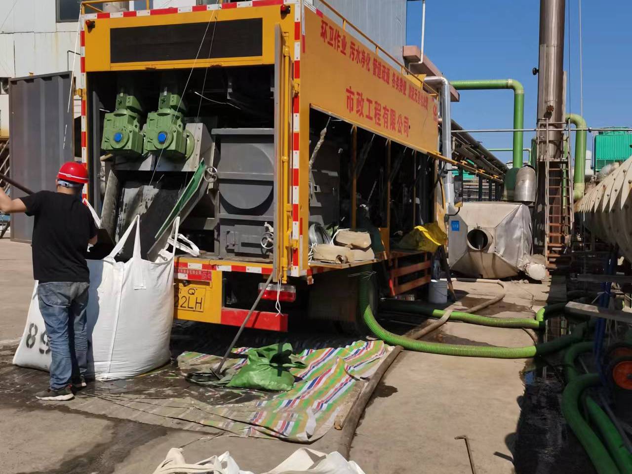 石柱淤泥压干处理